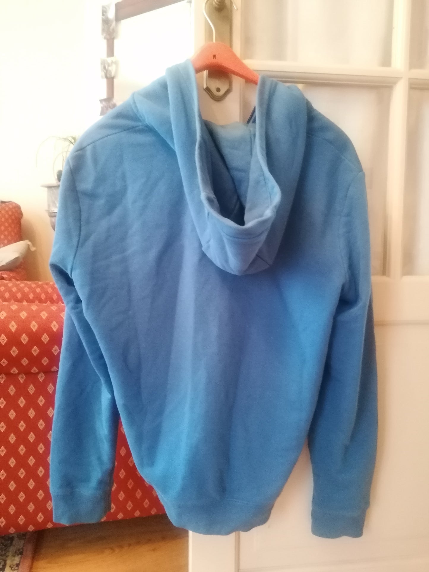 Sweat Capuche détail fantaisie