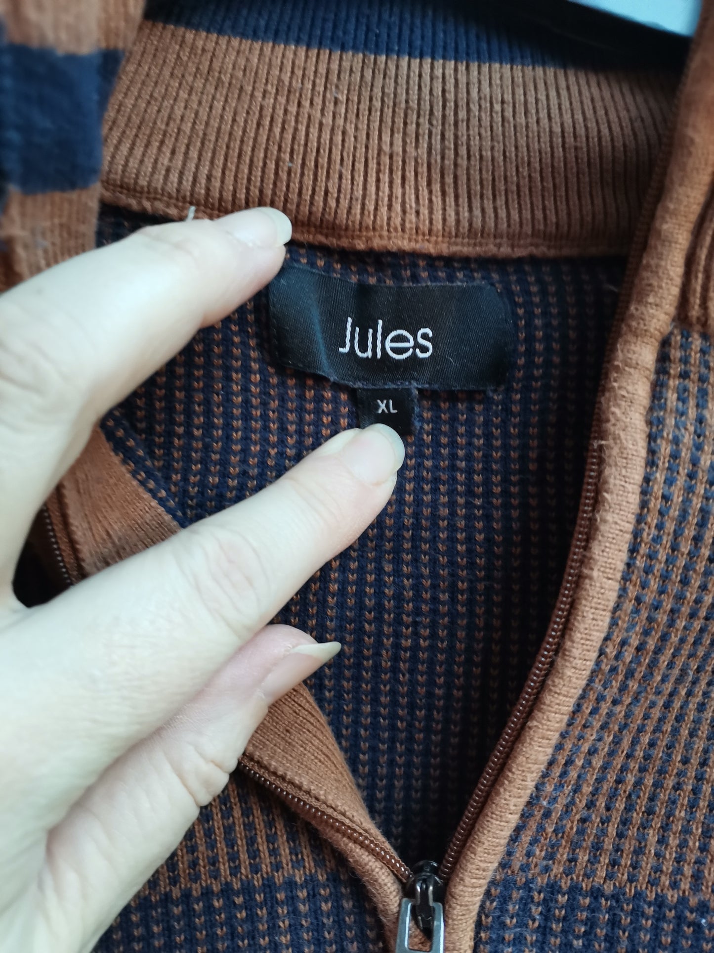 Pull col montant zippé rayé en maille fa