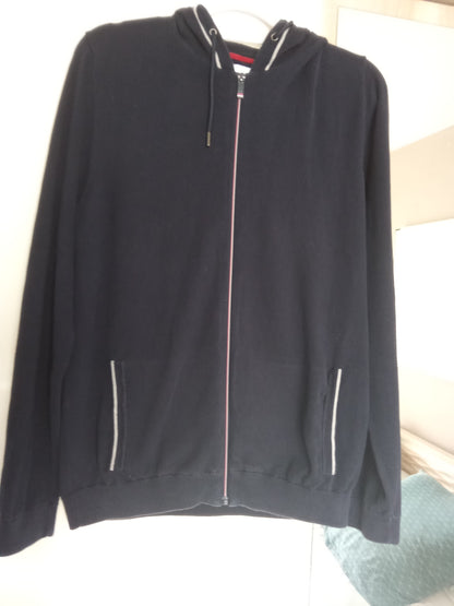 Gilet zippé à capuche