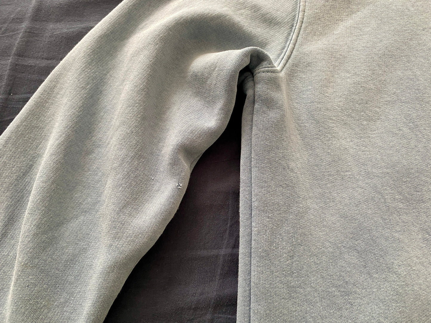 Sweat à capuche essentiel