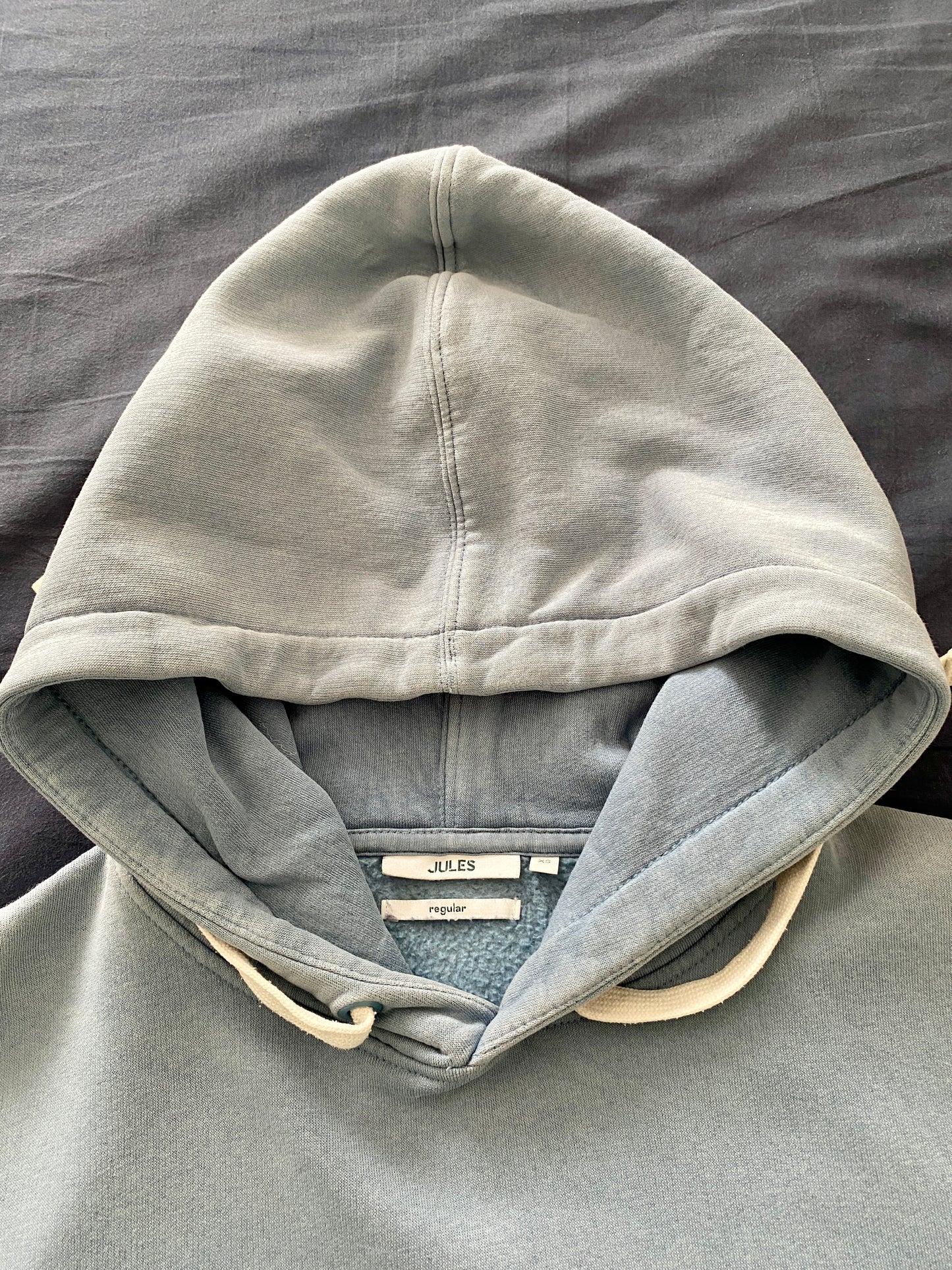 Sweat à capuche essentiel