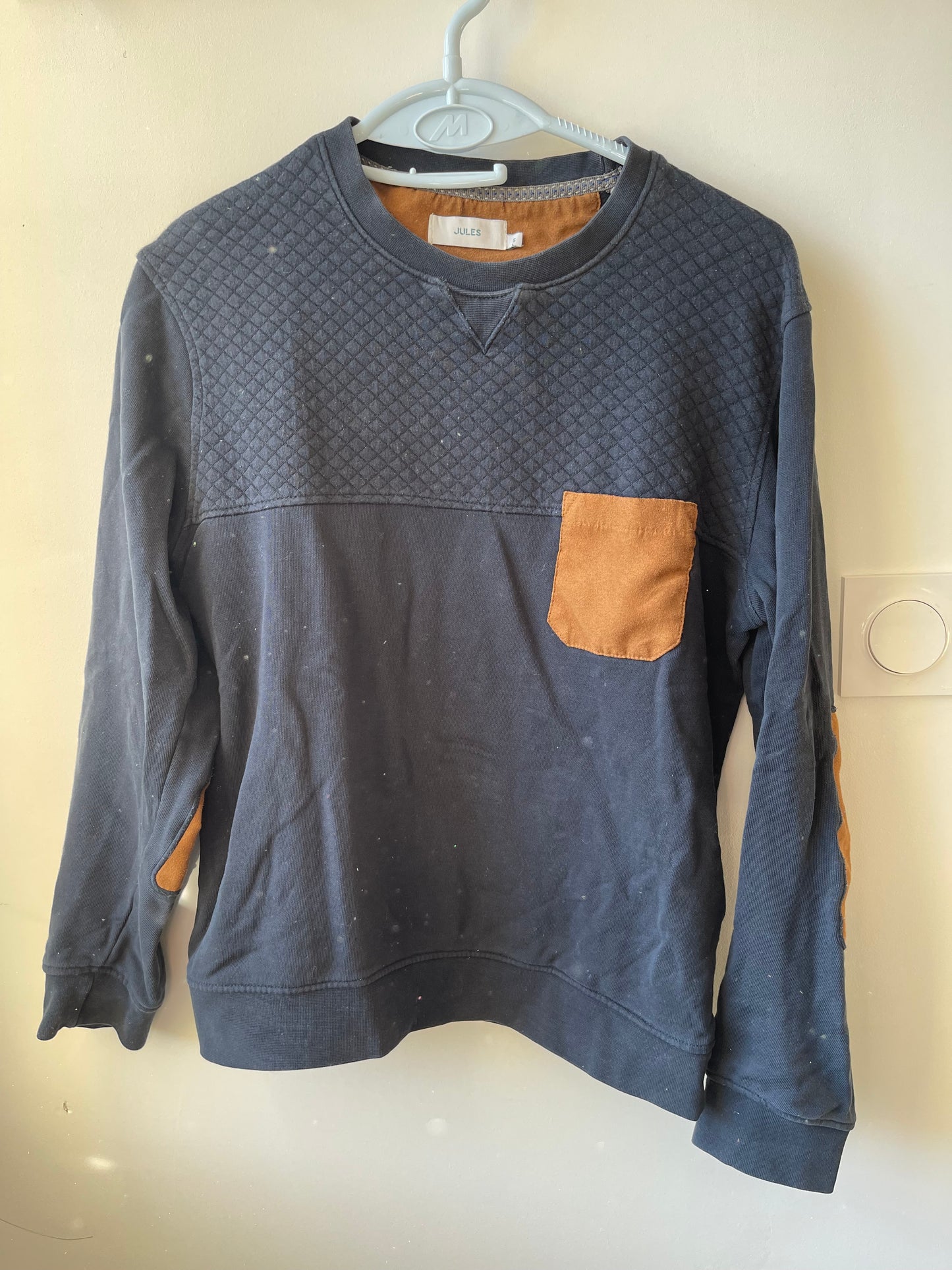 Sweat col rond  avec patchs