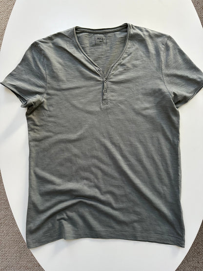 Tee shirt col tunisien matière flammée