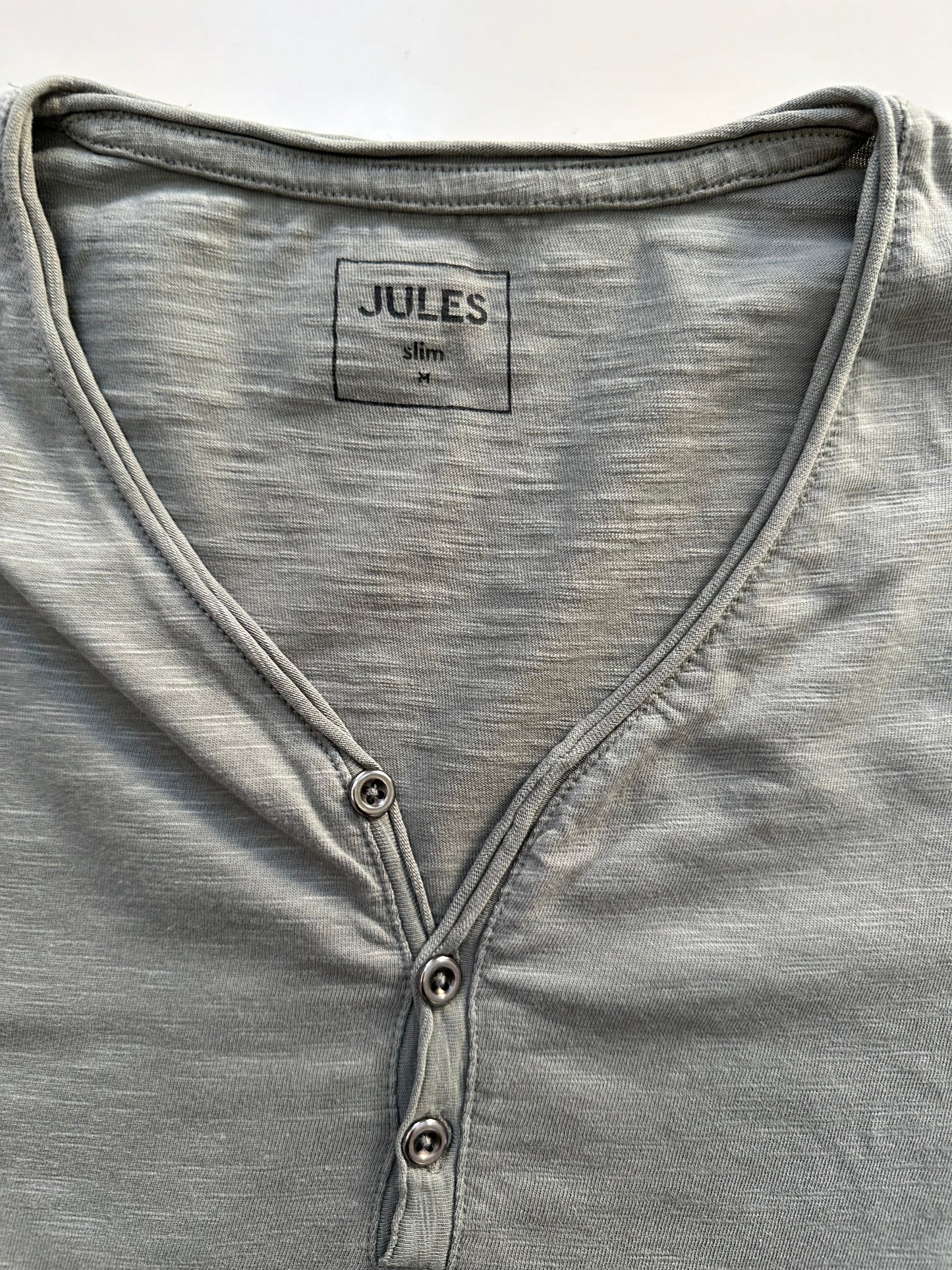 Tee shirt col tunisien matière flammée