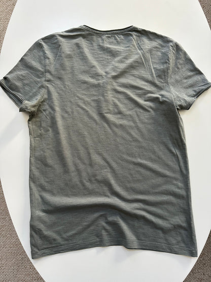 Tee shirt col tunisien matière flammée