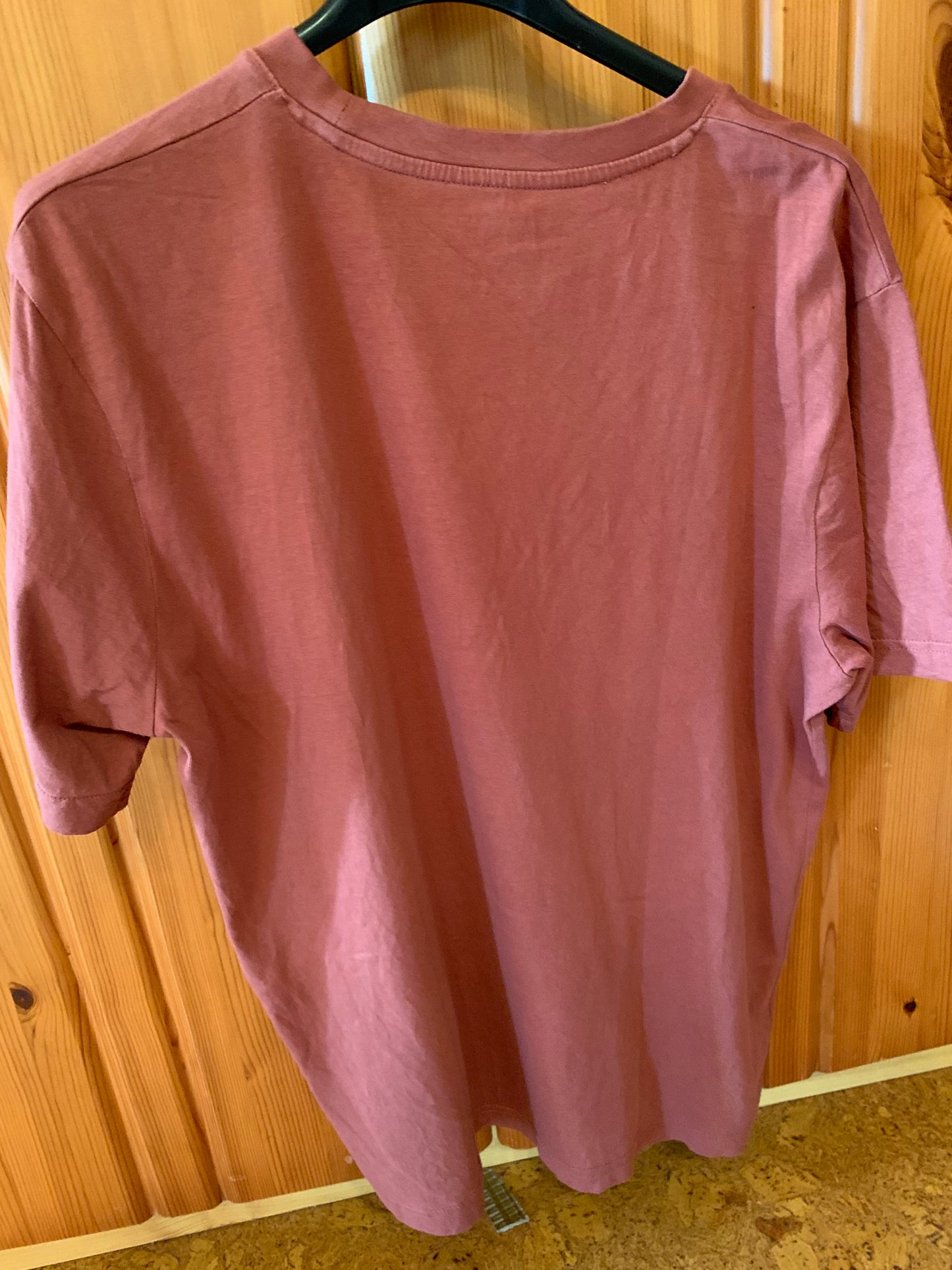 Tee-shirt rouge peu porté