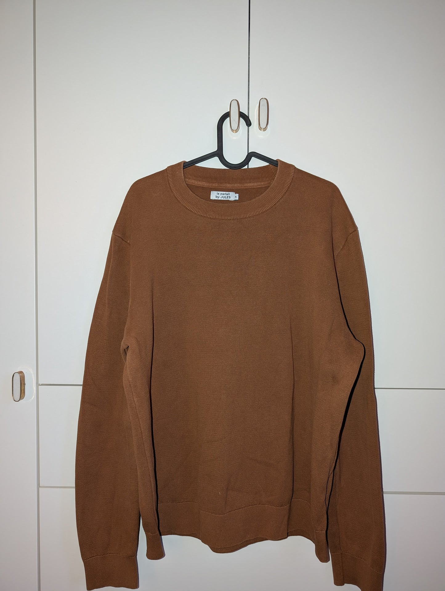 Pull uni 'le parfait by JULES'