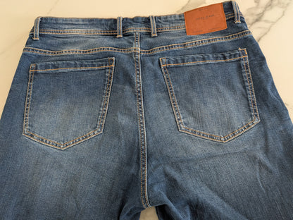 jean straight taille 44