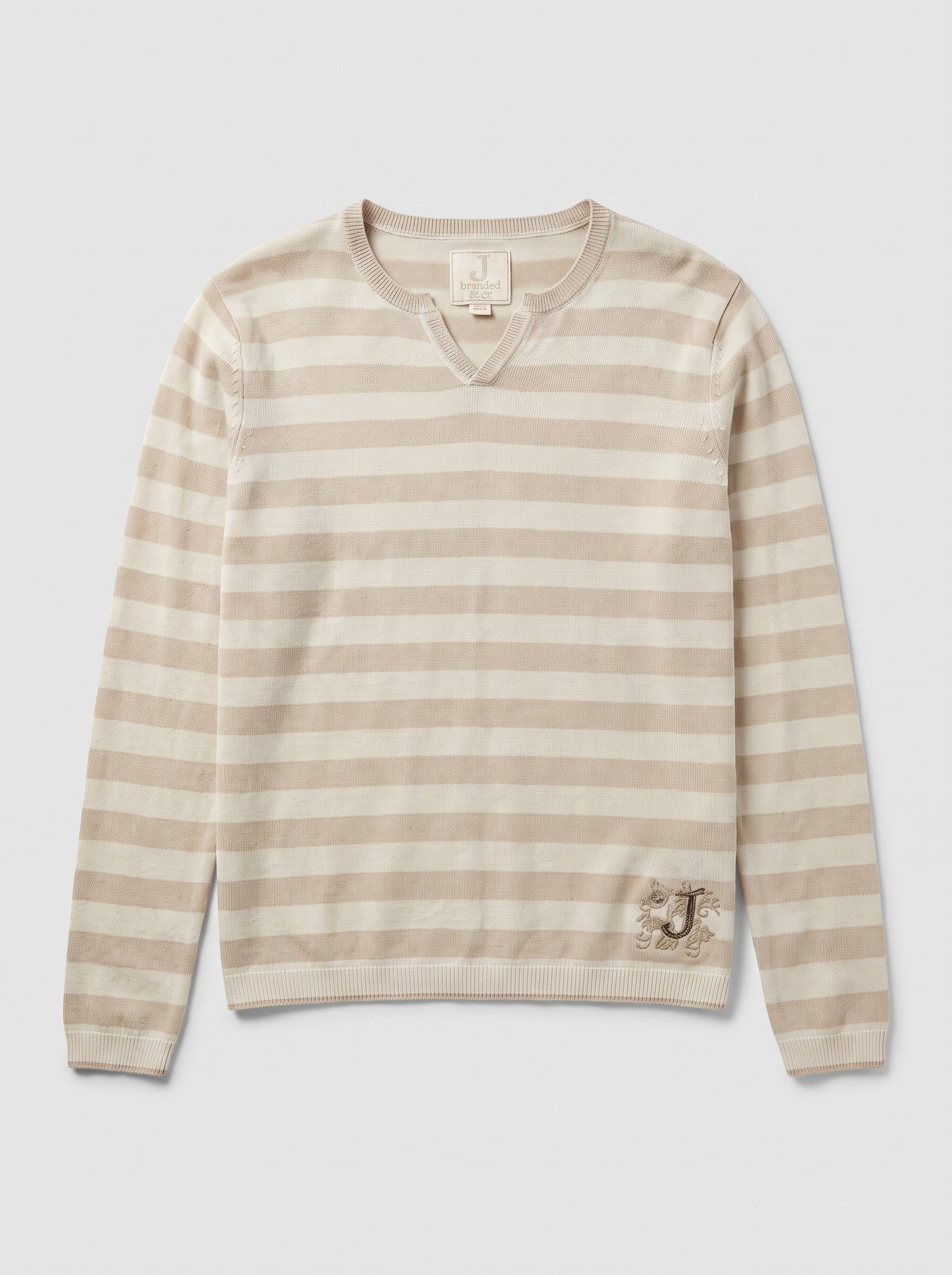 Pull léger col V échancré