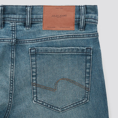 Jean straight en coton et polyester recyclés waterless