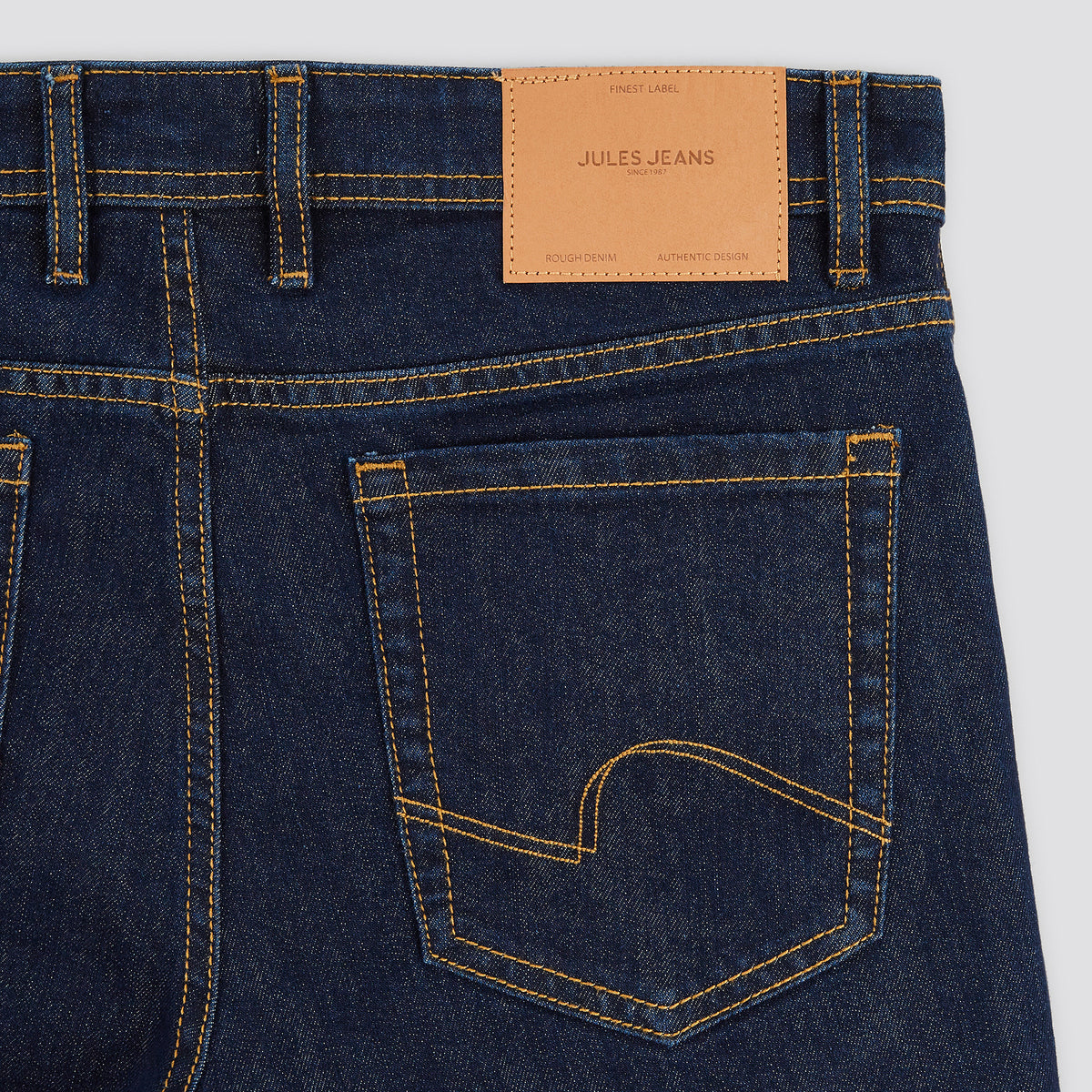 Jean slim en coton et polyester recyclés