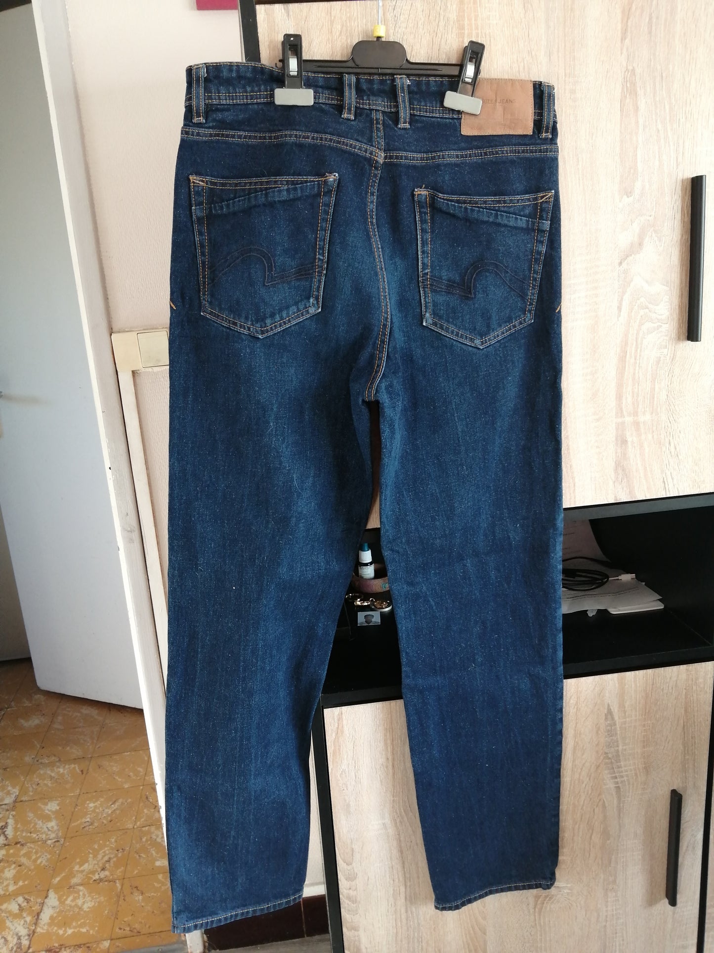 second_hand