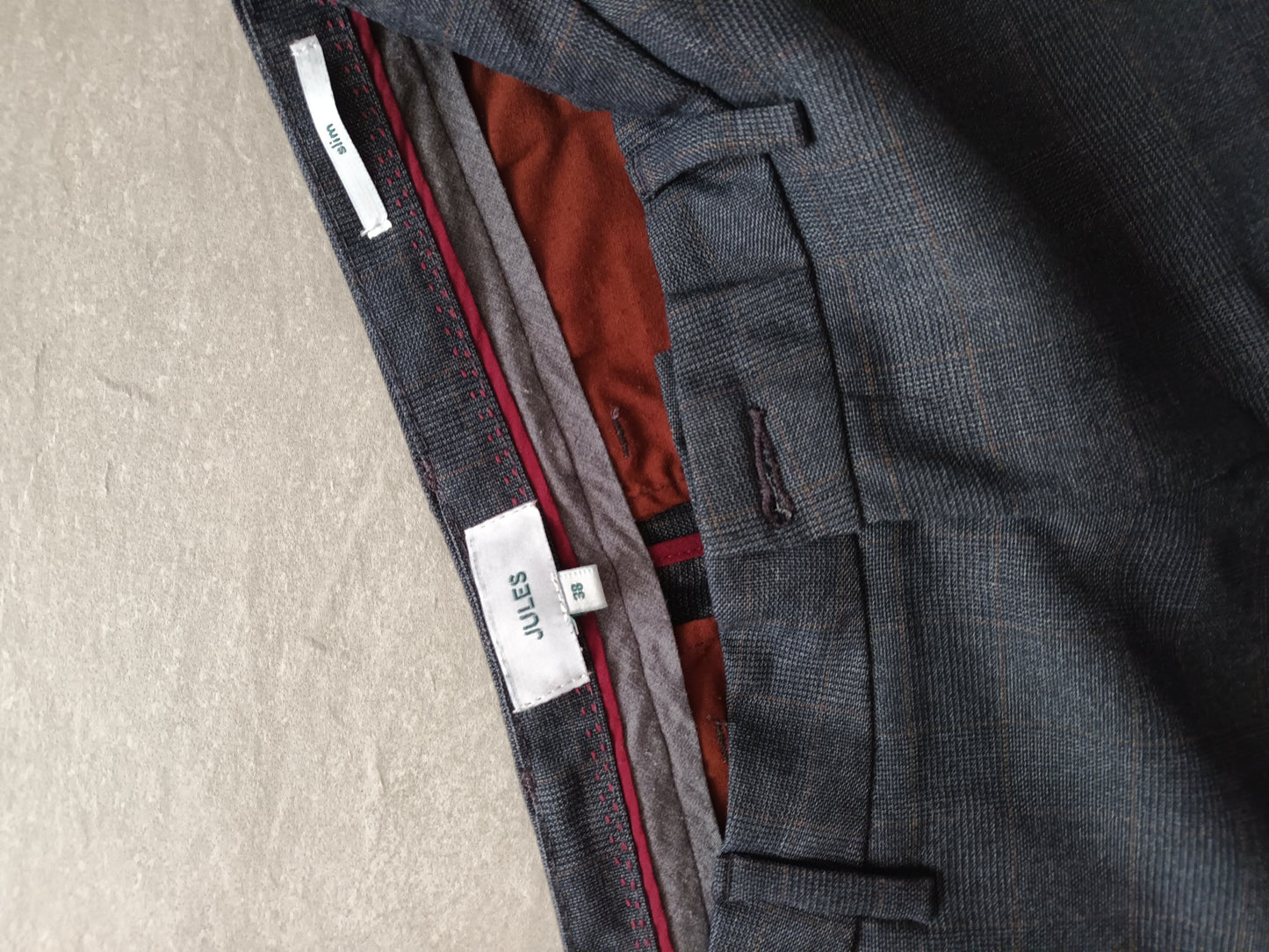 Pantalon chino slim à carreaux