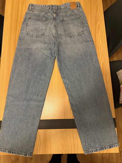 Jean baggy neuf taille 40