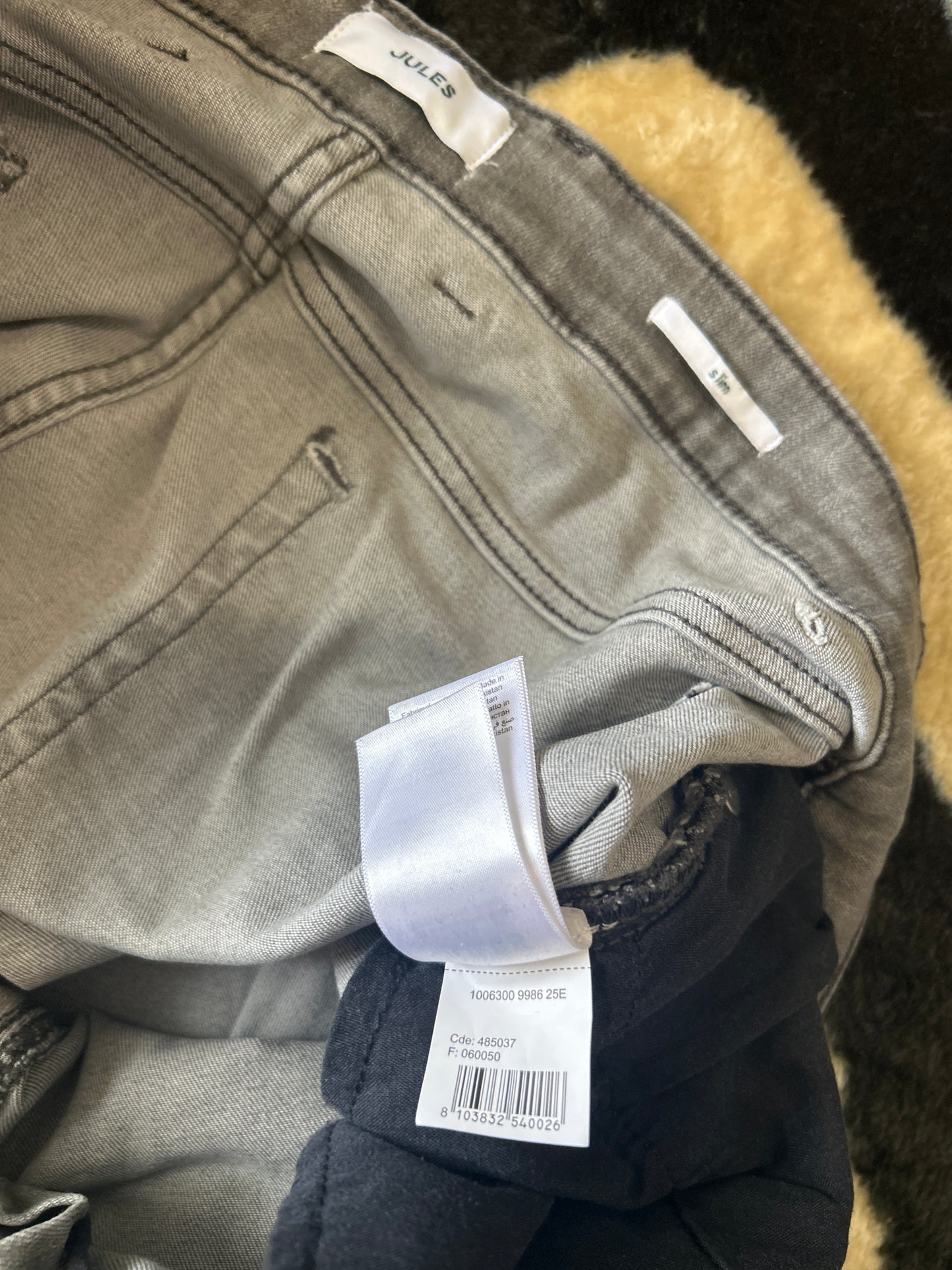 Vends jean Slim, couleur, couleur gris clair w36l32