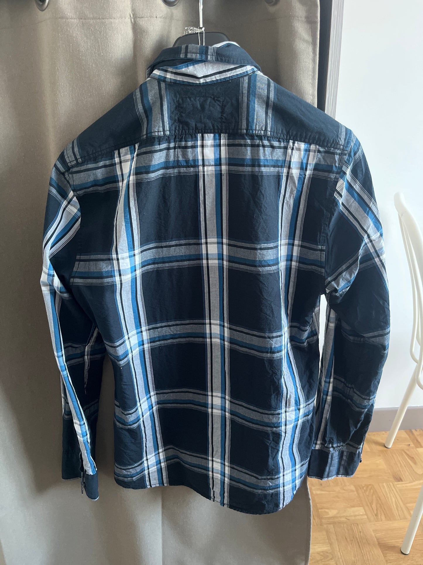 Chemise à carreaux