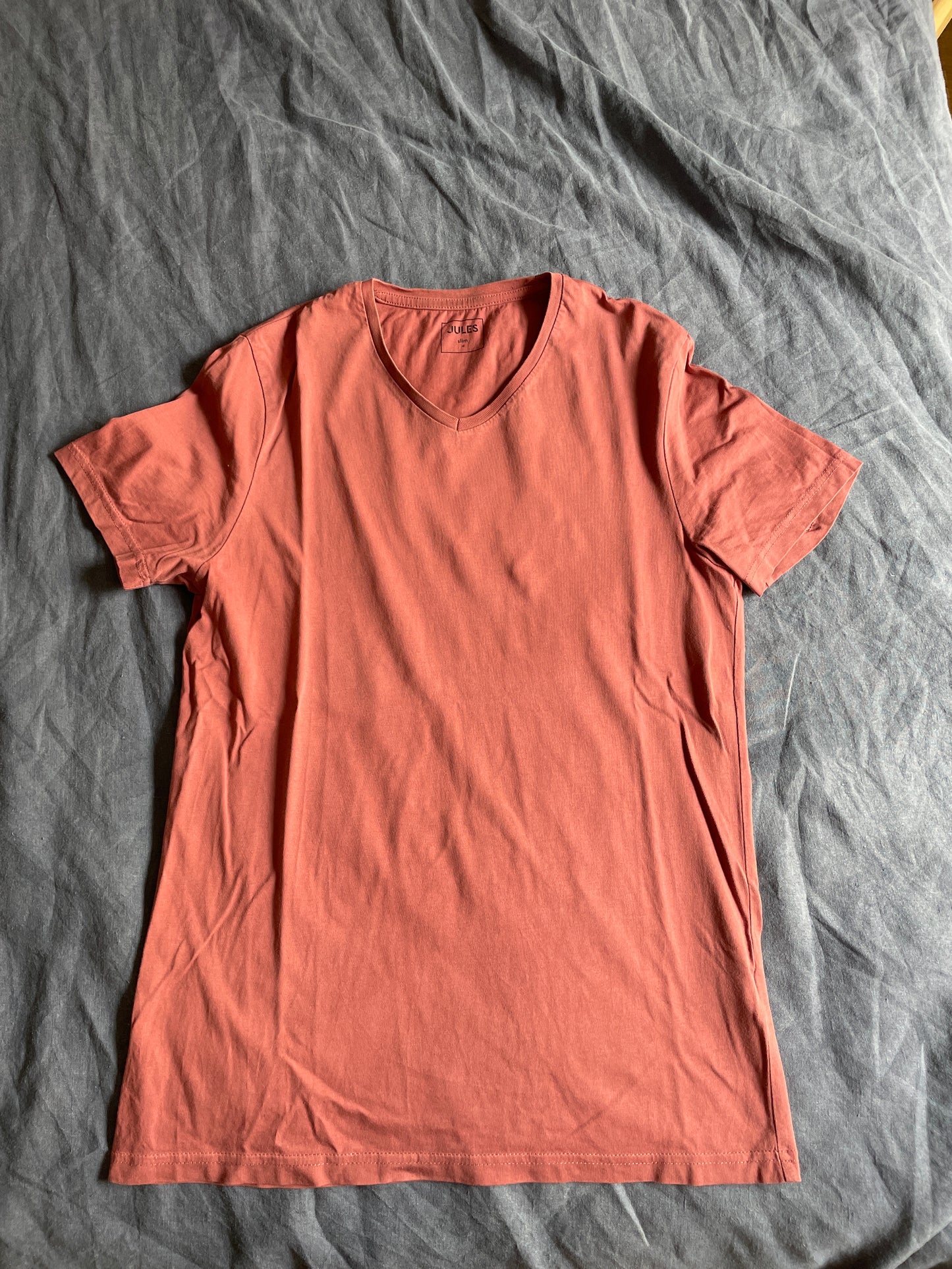 Tee shirt basique col v
