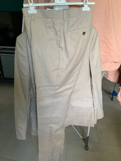 Costume crème