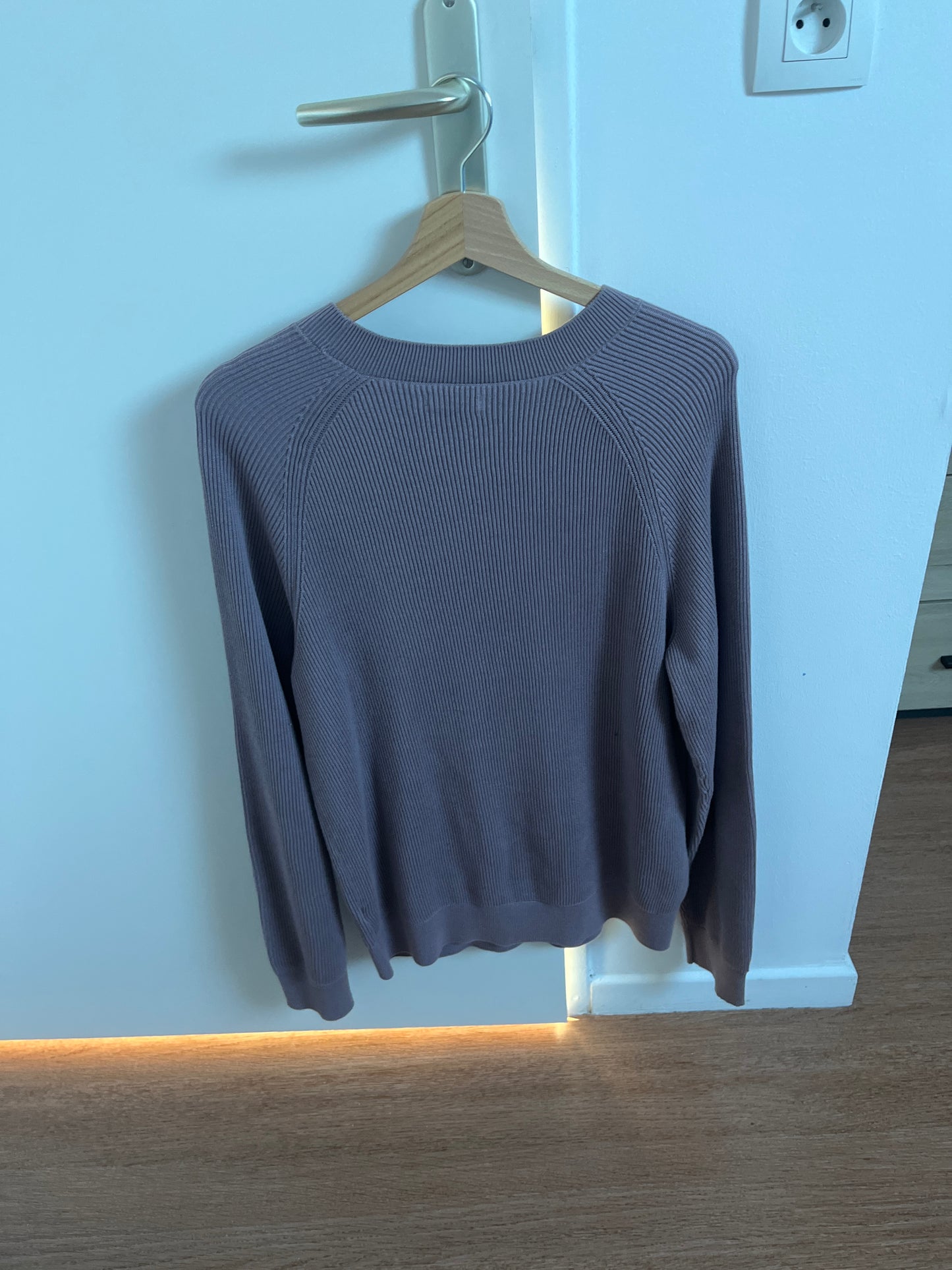 Pull Lila