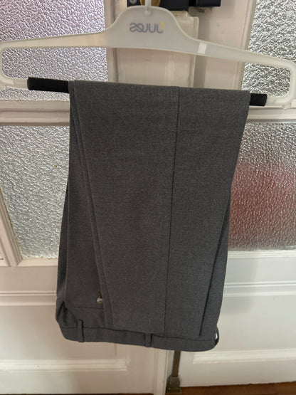 Pantalon chino slim reliefé