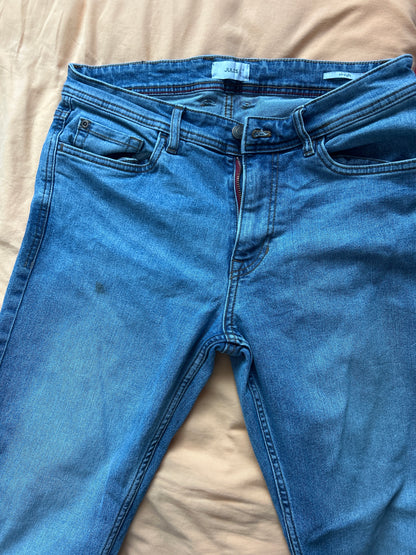 Jean straight en coton et polyester recyclés