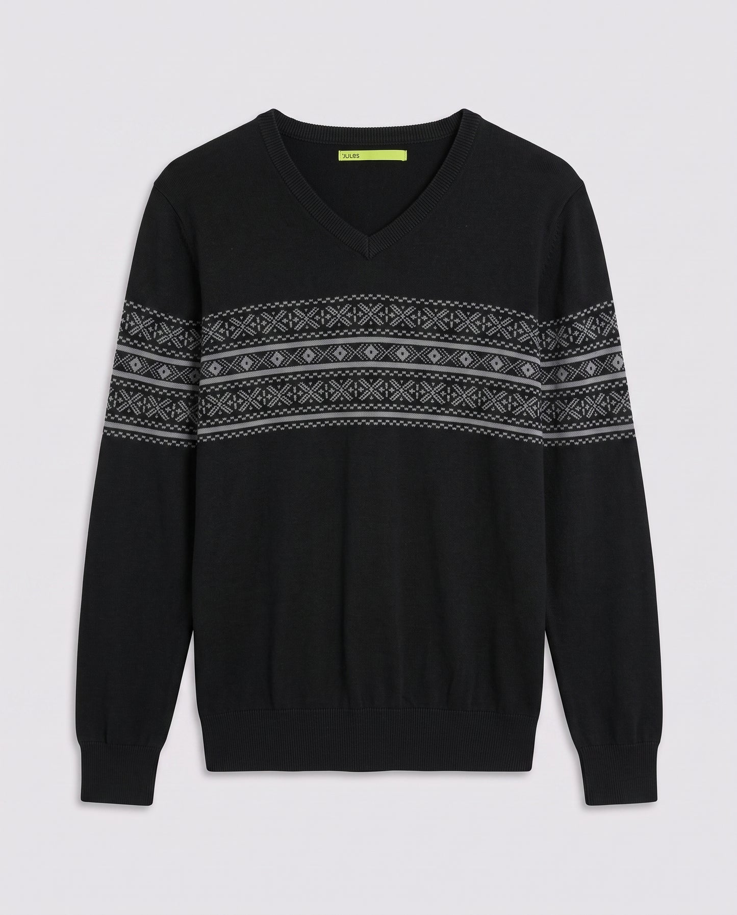 pull noir avec bande dessin gris