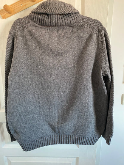 Pull col montant
