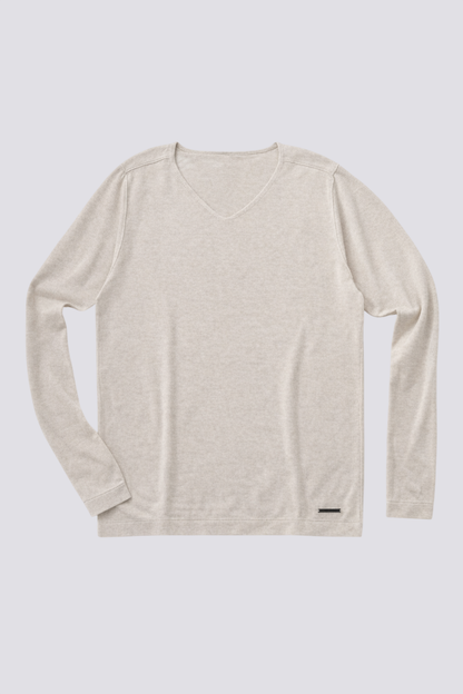 Pull léger col V