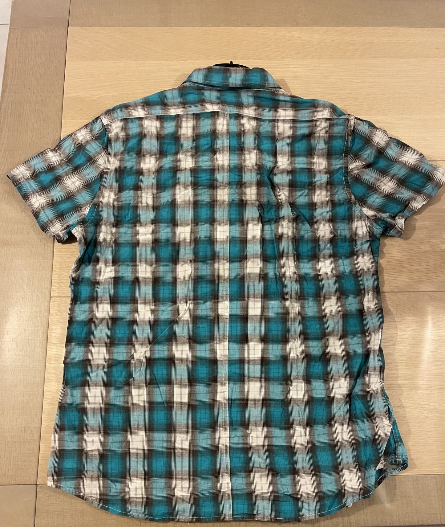 Chemise à carreaux